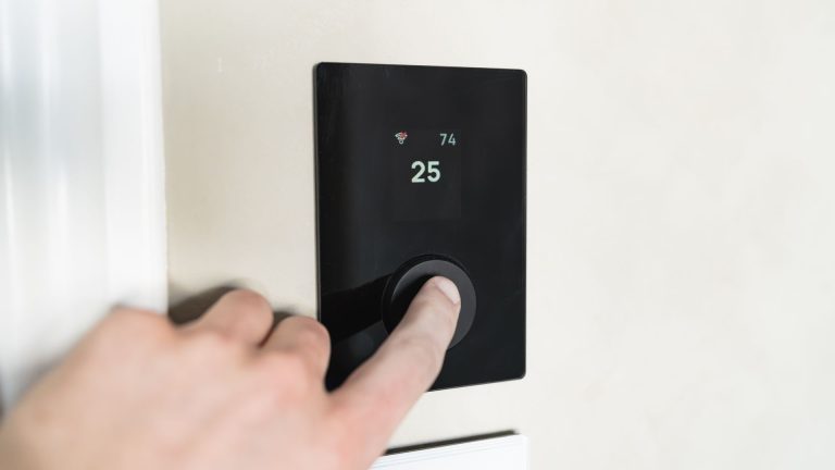 Électricité et eau : les économies familiales qui se voient vraiment sur les factures